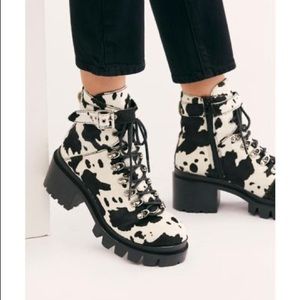 Free People Jeffrey Campbell Printed Check Lace Up Boot Color Cow Size 6.5